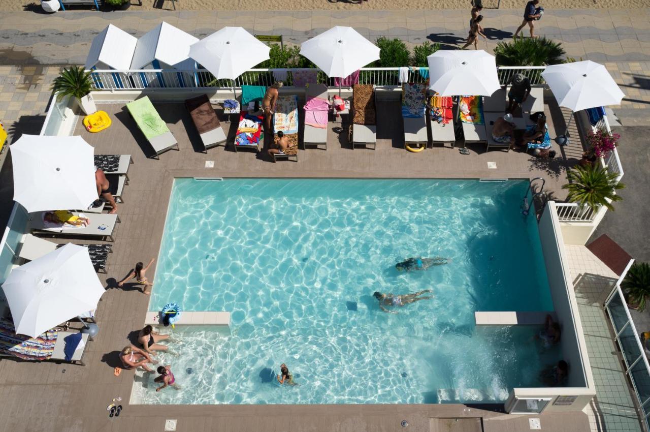 Hotel Canarie ليدو دي يسولو المظهر الخارجي الصورة