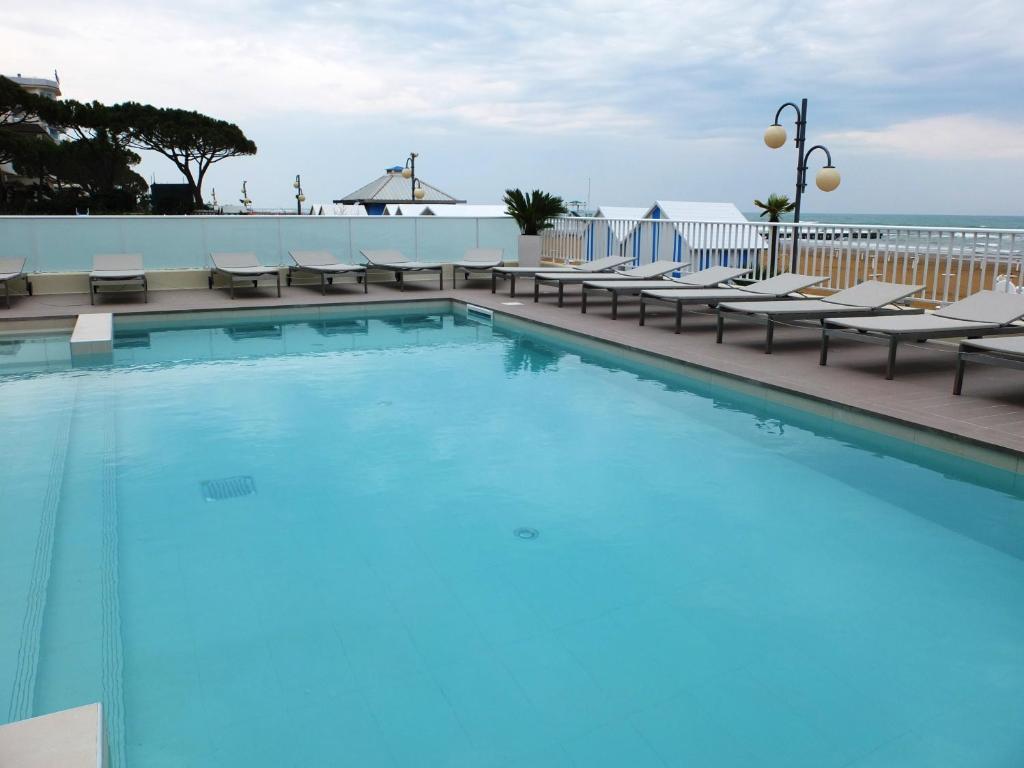 Hotel Canarie ليدو دي يسولو المظهر الخارجي الصورة