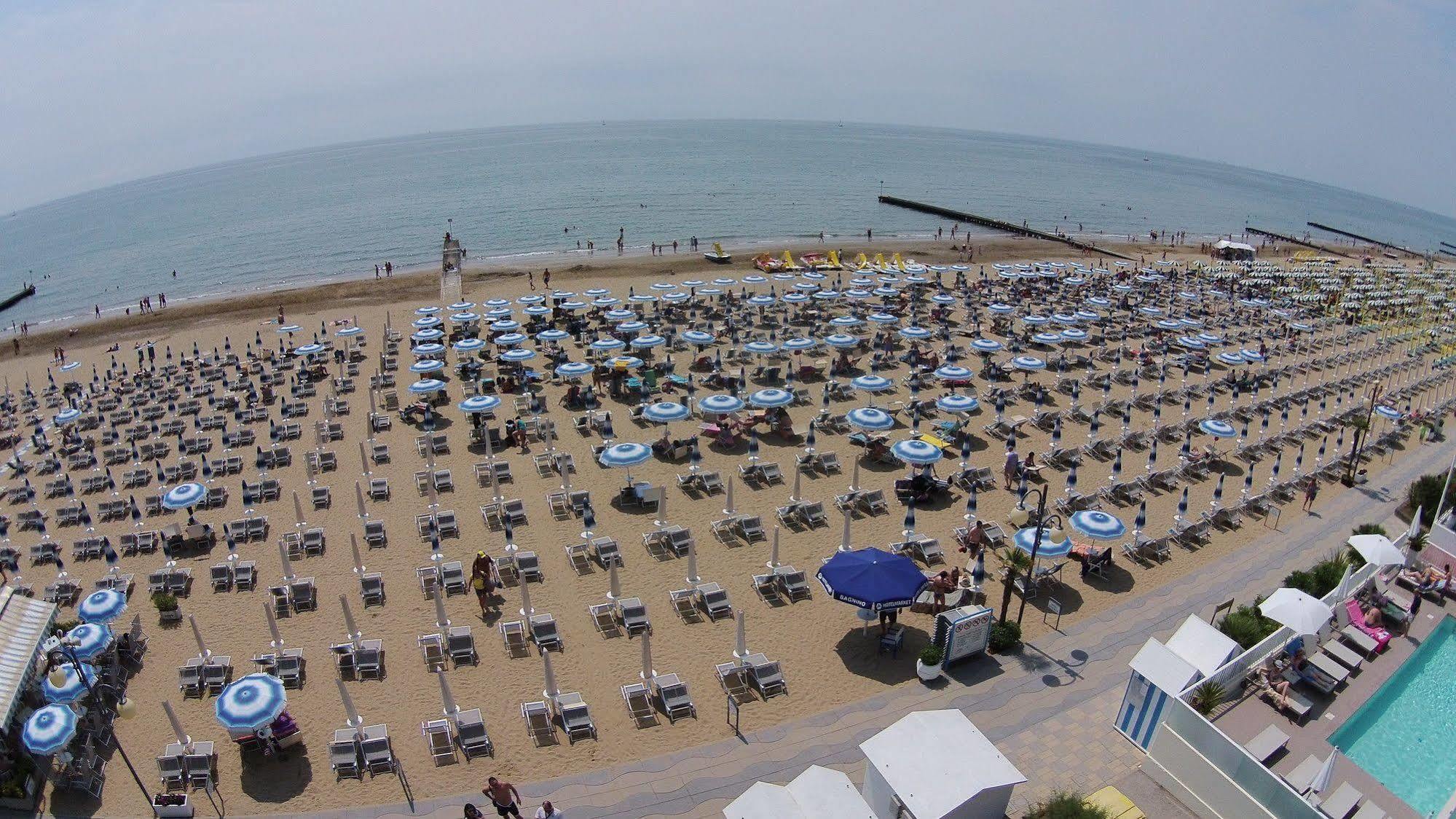 Hotel Canarie ليدو دي يسولو المظهر الخارجي الصورة